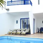 Puerto Rubicon Willa *