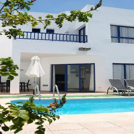 Puerto Rubicon Playa Blanca (Lanzarote)